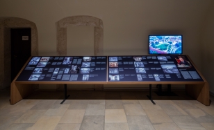 Wystawa Wawel Odzyskany, sala z ekranem multimedialnym