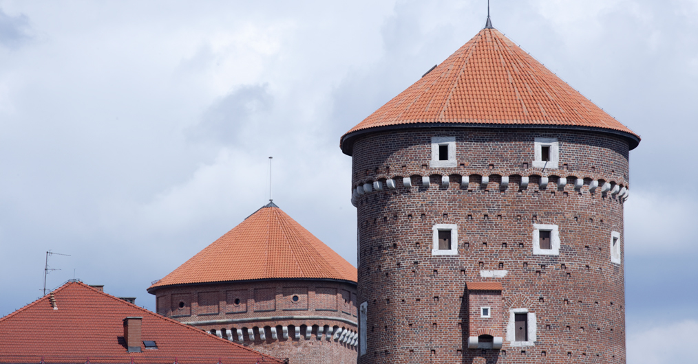 widok na Basztę Sandomierską na Zamku Królewskim na Wawelu